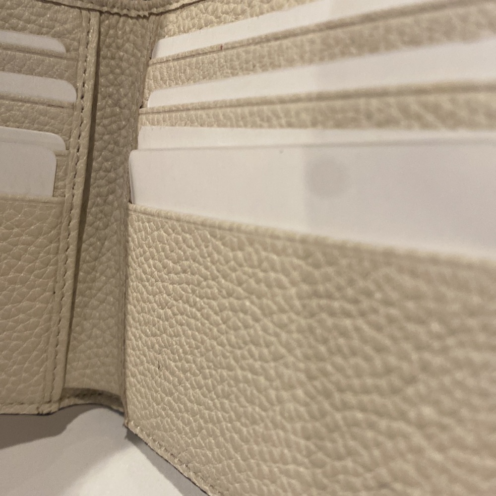 Gucci Print Bifold Wallet White - Picture 4 of 5